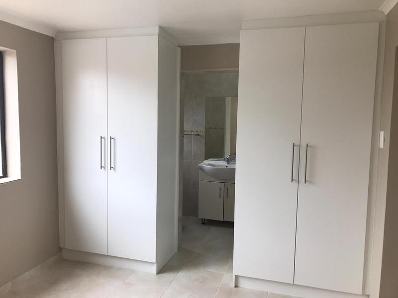 To Let 1 Bedroom Property for Rent in Ruwari Western Cape